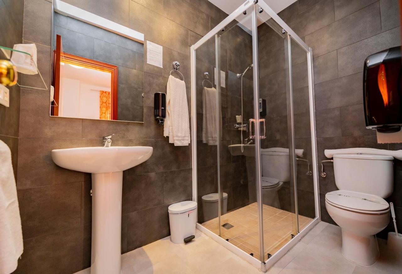 אנטקרה Hotel Manzanito מראה חיצוני תמונה